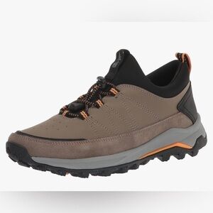 NIB BASS Outdoor Trek Stretch Hiker Hiking Shoe in Walnut